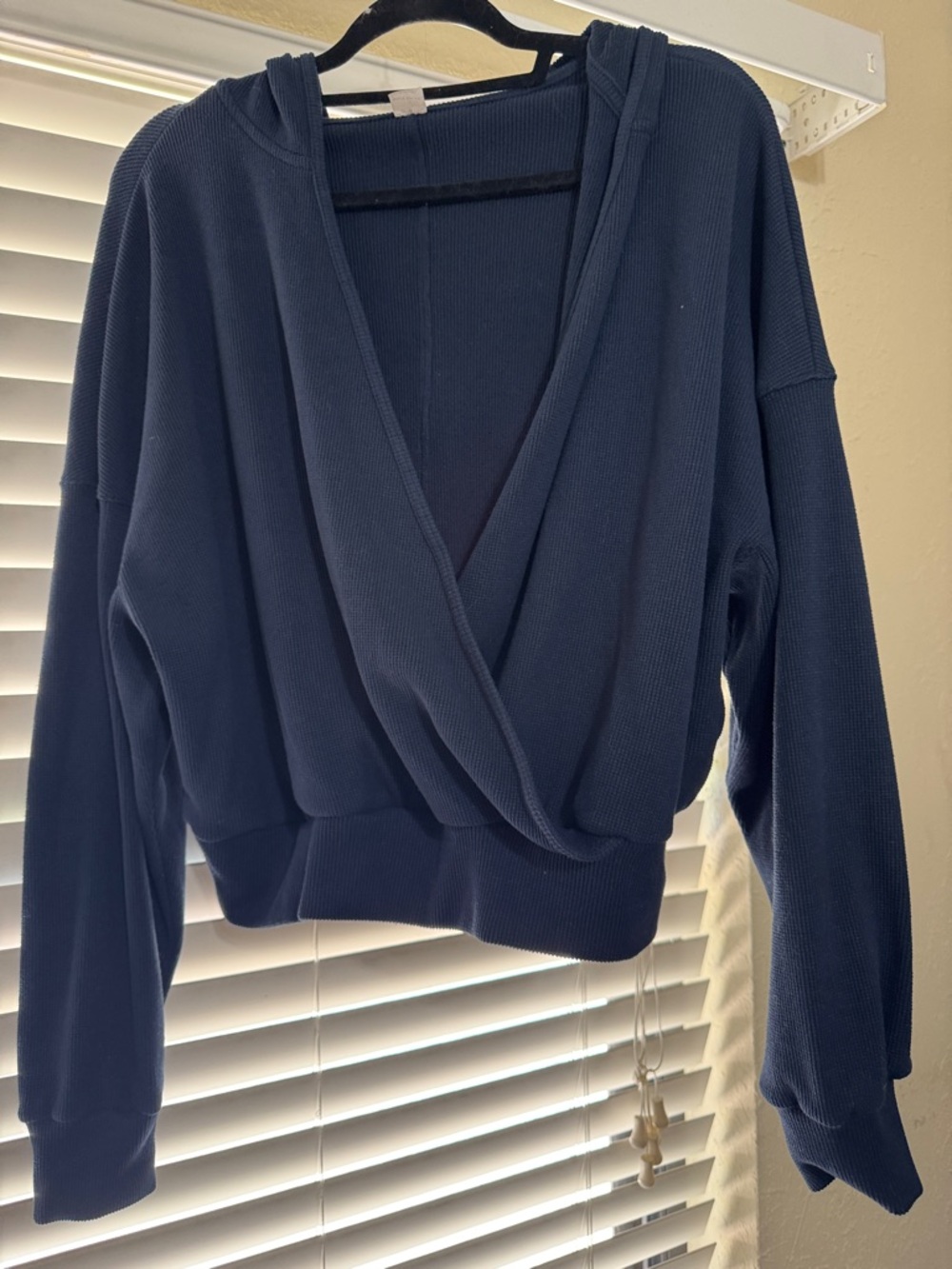 Gilly Hicks Ribbed Navy Pullover Hoodie